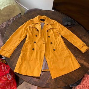 Doublebreasted Trenchcoat in Mustard Yellow